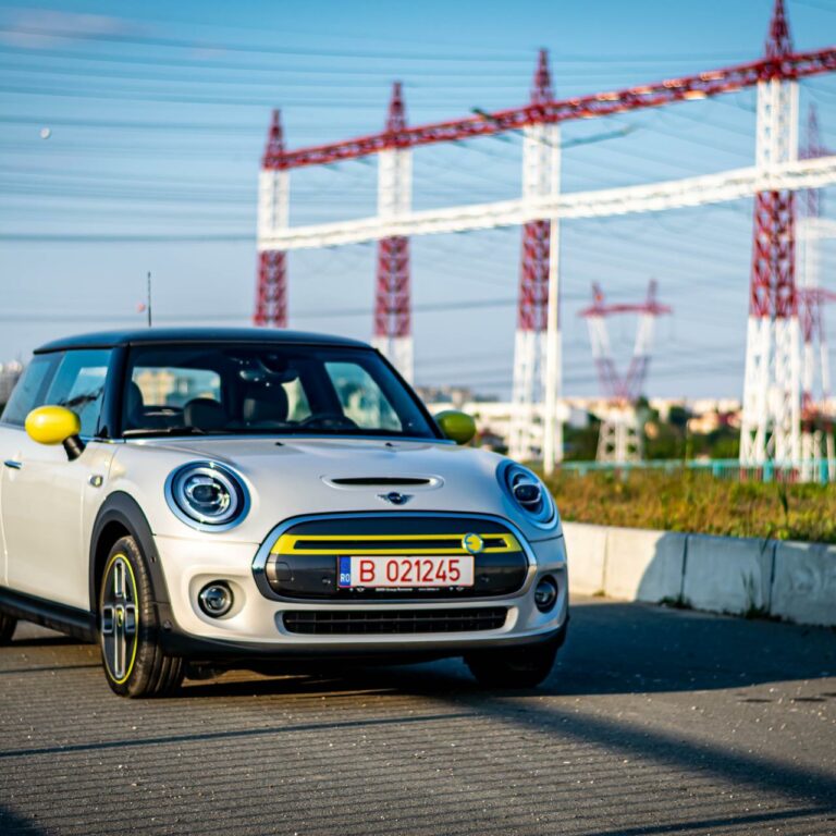MINI plans to go full electric, Countryman electric coming
