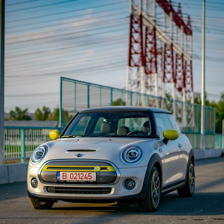 BMW reportedly turning Mini into an electric brand by 2030