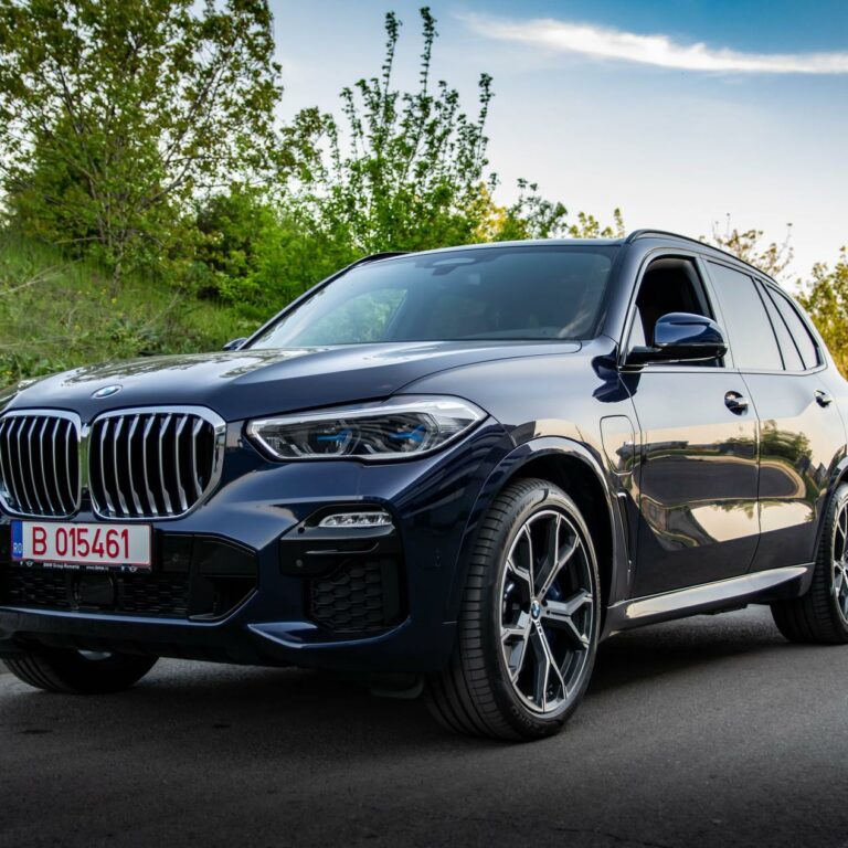 2020 BMW X5 xDrive45e Test Drive and Review