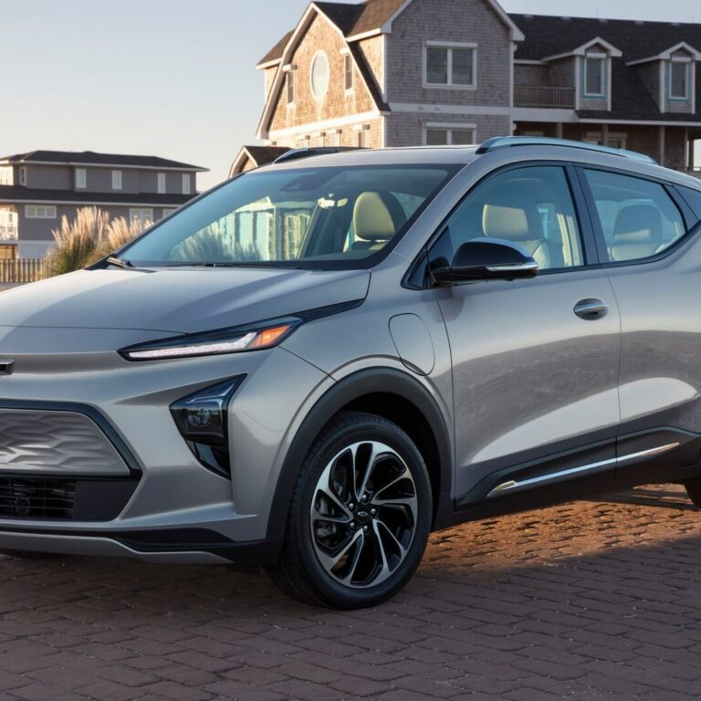 2022 Chevy Bolt EUV crossover debuts with 250-mile range, Super Cruise
