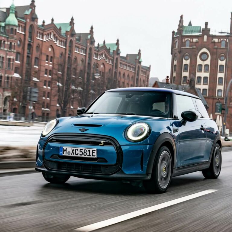Mini Cooper SE Electric Collection debuts with visual, equipment upgrades