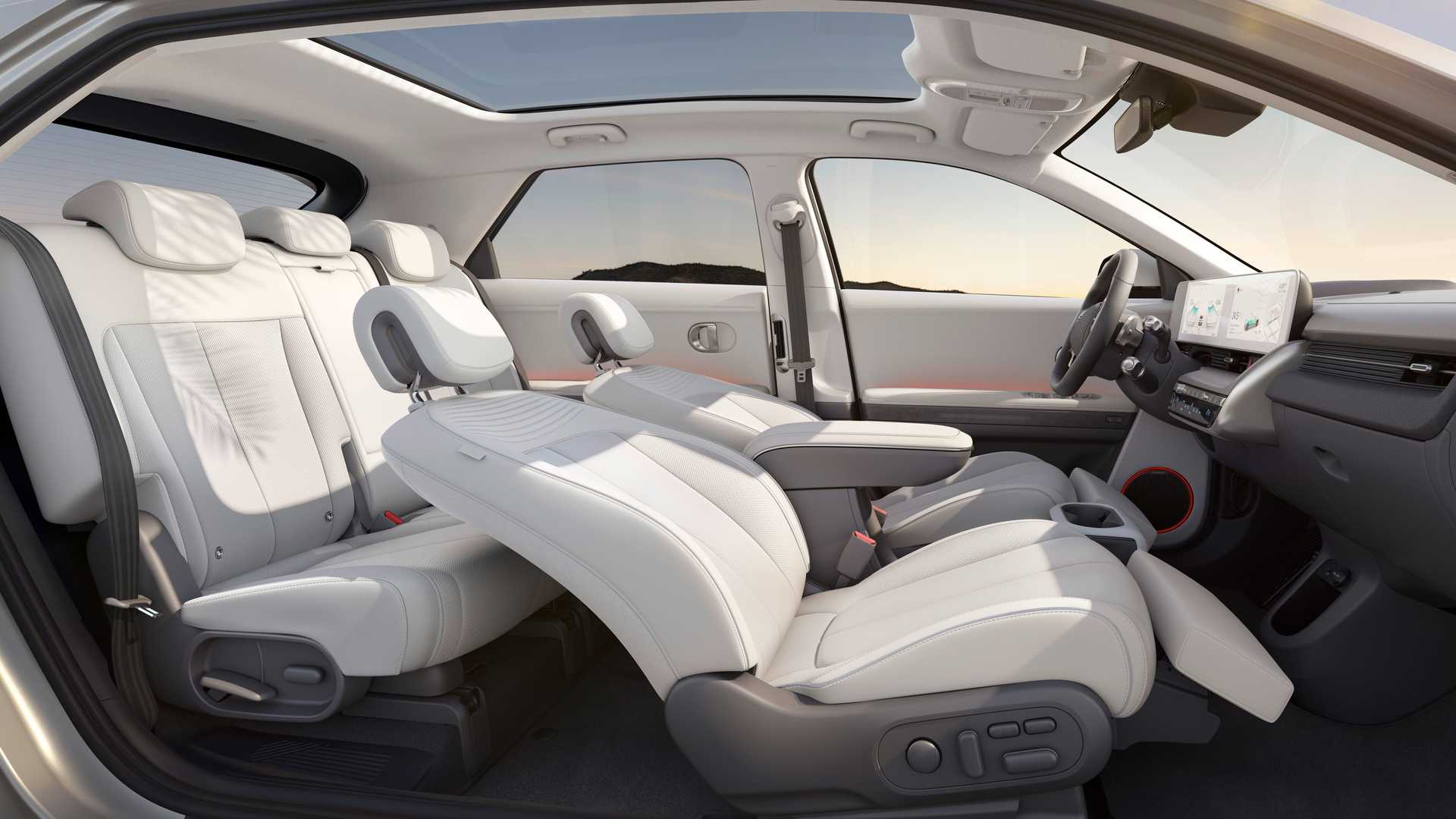 Hyundai Ioniq 5 interior extensively detailed on video