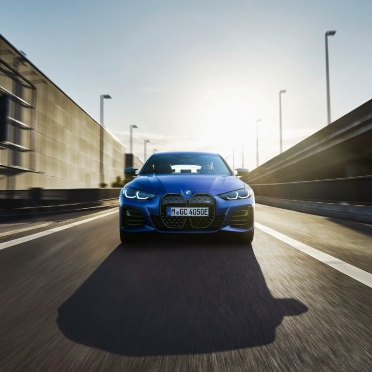 BMW i4 M50 Makes Futuristic Noises in Autobahn video