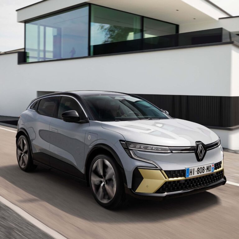 Renault announces larger electric SUV for 2022 Paris Motor Show debut
