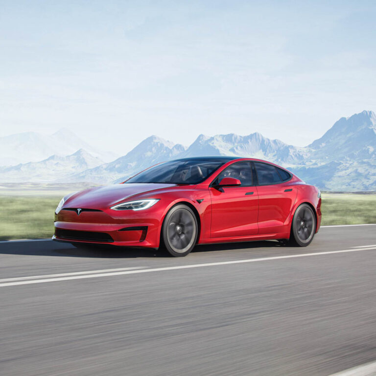 2022 Tesla Model X Plaid customer deliveries have kicked off