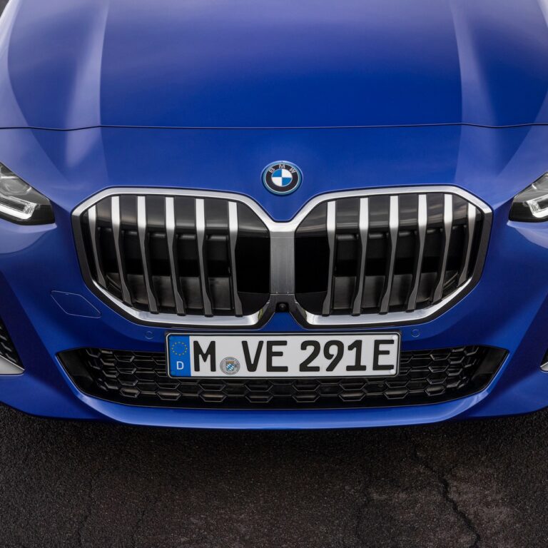 BMW M hybrid concept debuting November 29, possibly the XM SUV