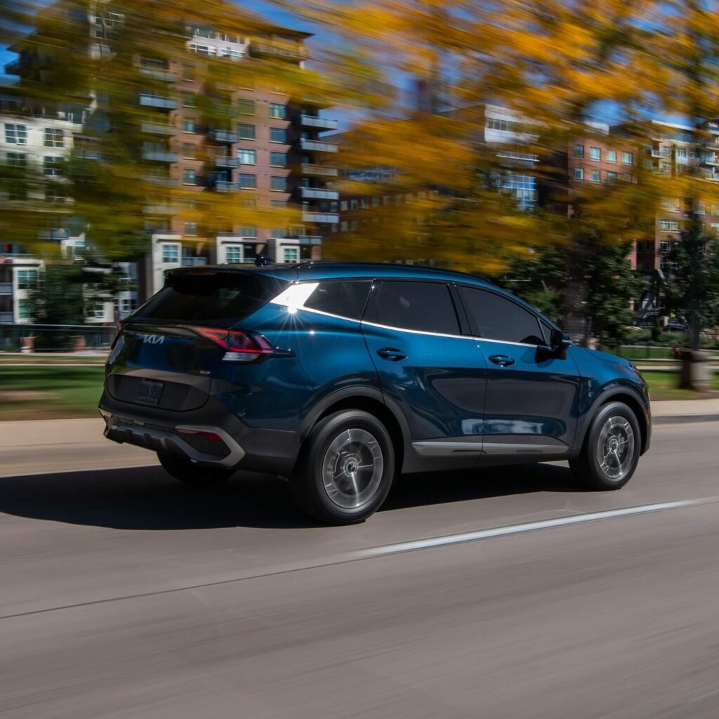 2023 Kia Sportage Hybrid makes US debut and aims to return 39 mpg