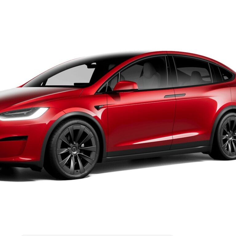 Tesla Model X Plaid now available only with six seats