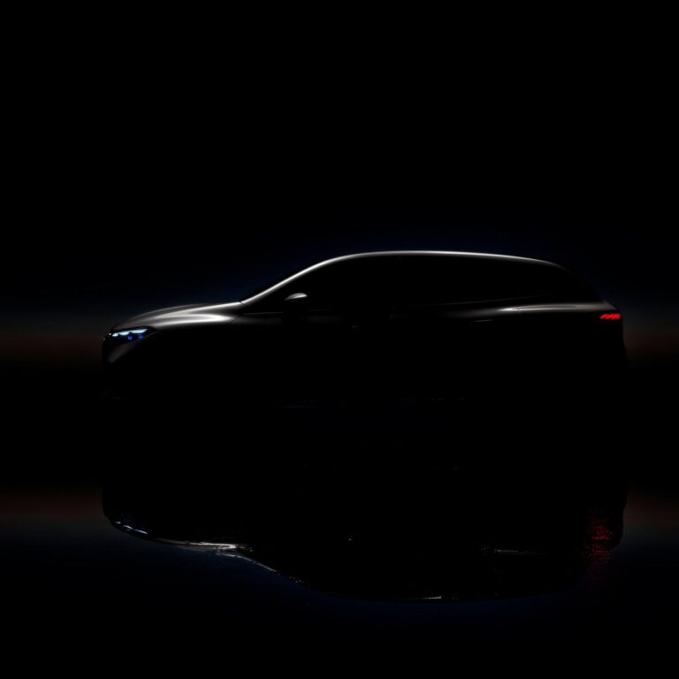 2023 Mercedes EQS SUV Teaser Sets April 19 Debut